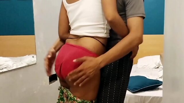 Indian stepsister fucking video in hotel room