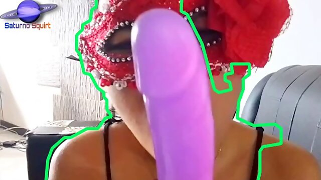 Saturno Squirt is the most beautiful Latin babe, she has a pink and open vagina, she gives a blowjob with a mask