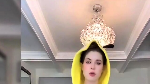 Amanda Cerny Onlyfans Nipple Slip Stripping XXX Videos