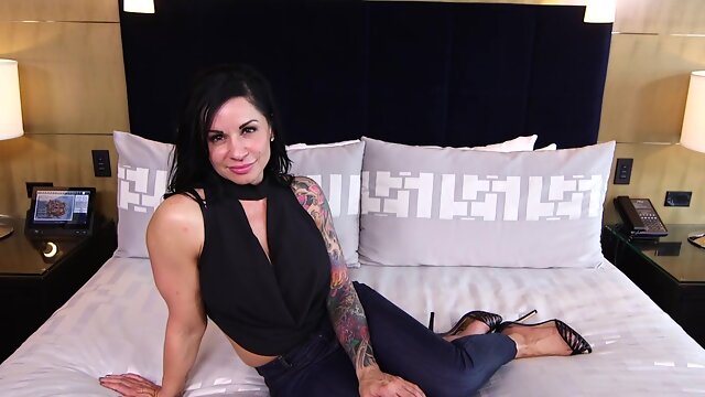 Tattooed Mommy Is Ready To Take Your Dick