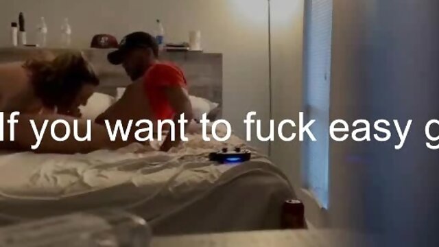 Big booty girl gets fucked by bbc in her dorm