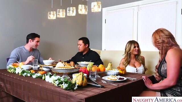 Kayla And Phoenix Milfs Hots Fuck Pussy Threesome Dgs