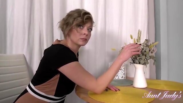 Lascivious Cougar Crazy Solo Movie