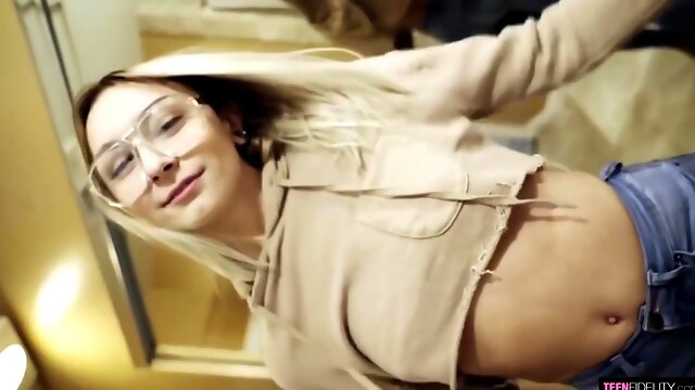 Chloe Temple - Temple Of Thight Jeans - Teaser Video