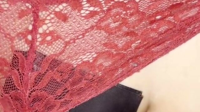 Nocturnal Exhibition On A Parking Lot And Intense Drop With Ejaculation On The Stomach - Sweet Arabic Real Amateur - Teaser Video