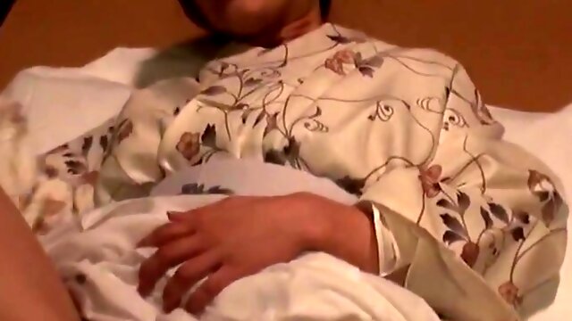 M - Ai Kuraishi - Fingers In Both Holes