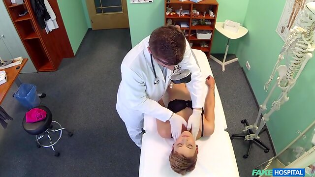 Short Haired Hottie - Fkehospital