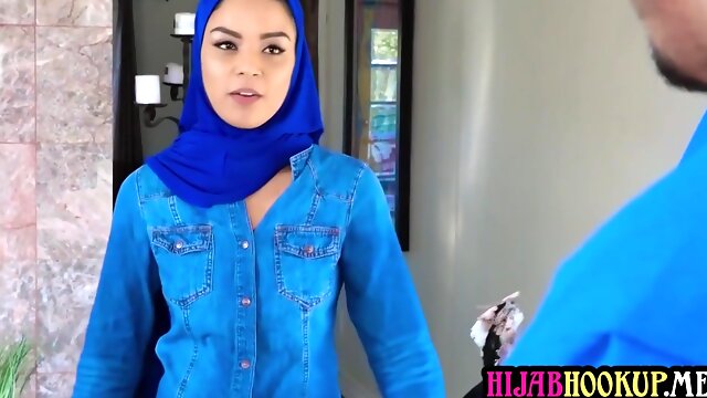 Maya Bijou In Movers Discover That Arab Hijab Teen Is A Freak