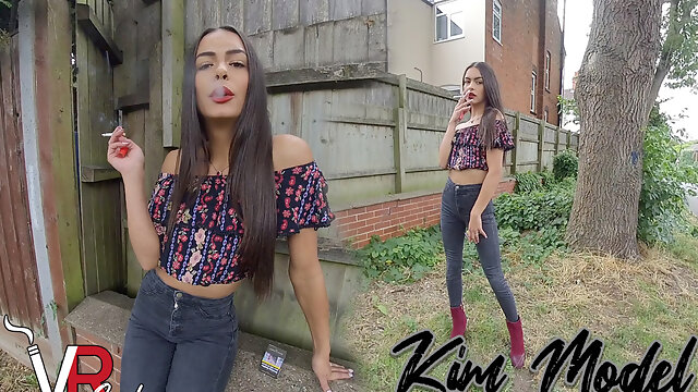 Kim Model In Dark Jeans