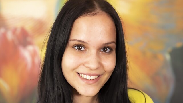 I Have Something Big For My Juicy Muff - Jennifer Mendez