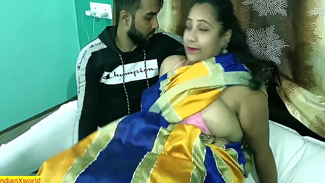 Desi Hot Kamwali Bhabhi Sex