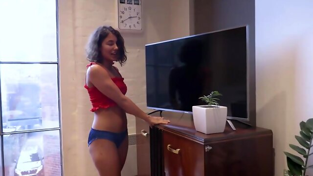 Rubi Valentine - Super Girl