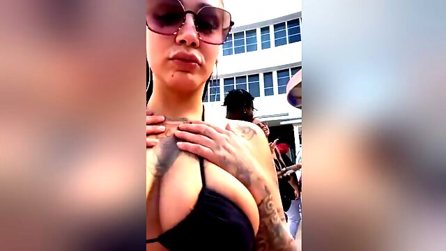 Insta Live