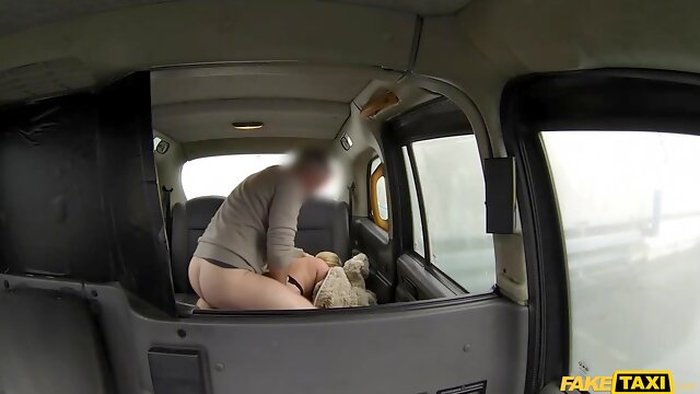 Kaz Bounto And Chuck Loads - Sucks Firm Cock And Gets Screwed In The Taxi
