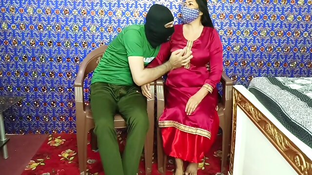 Pakistani Punjabi Bhabhi Caught My Cock And She Was So Hungry For Fuck