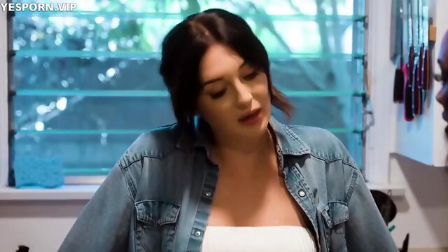 Charlotte Sins Threesome