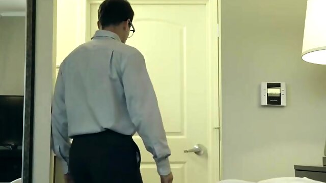 Hottie Meets Up In A Hotel For Dick