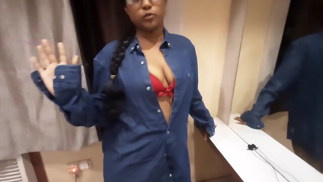 Indian Hot Sex Roleplay At Hotel - Hindi Sex Story