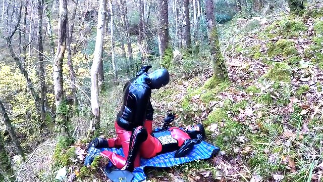 Amateur Masked Latex Rubber Doll Couple Fuck Outdoors In Forest