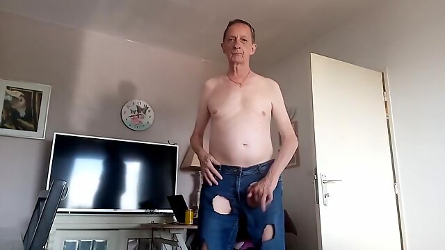 Gay Arraché