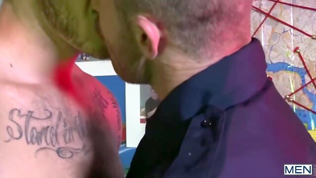 Landon Conrad And Christian Wilde - Cop Gets Brutally Analyzed