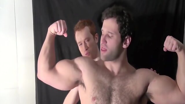Muscle Worship Gay