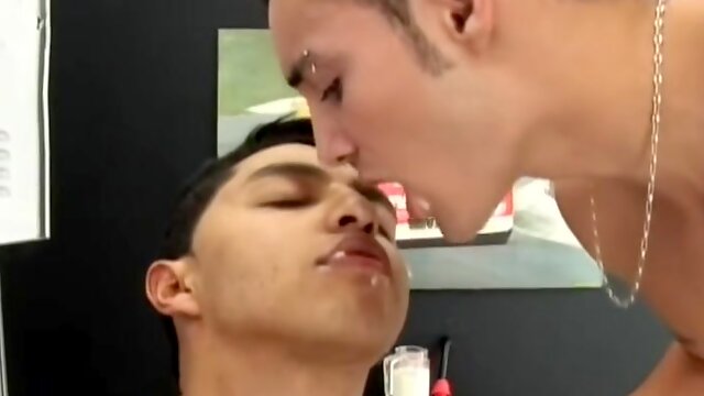 Those Three Homosexual Men Love To Experiment