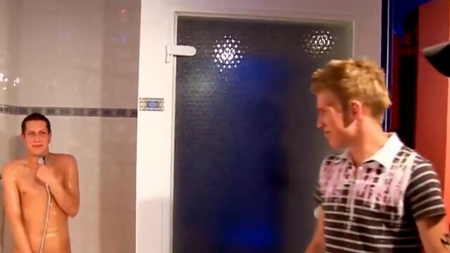 Dark-haired Guy Sucking Cocks In The Shower