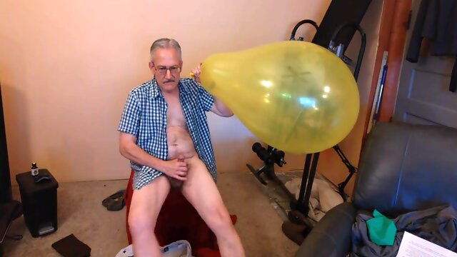 98) More Slow Q24 Balloon Inflation And Jerk Off Fun
