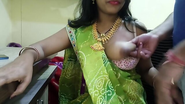 Indian Hot Receptionist Amazing Xxx Hot Sex With Office Boss!
