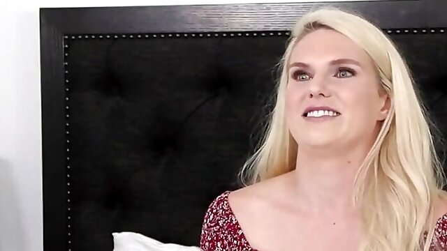 Sydny Davis' Pretty Face Got Covered With Cum After Anal Scenes!