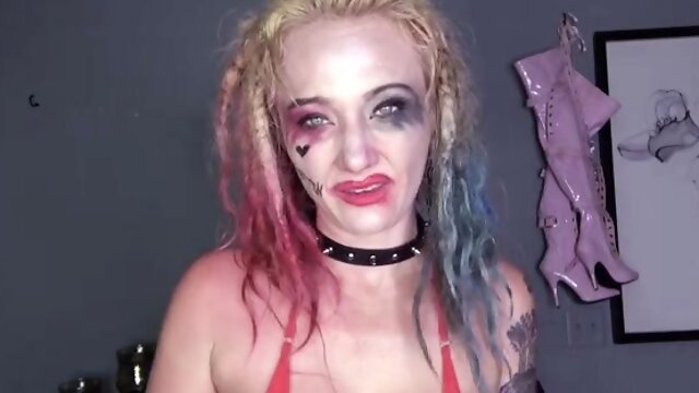 Domina Land Harley Quinn Makes you her toilet