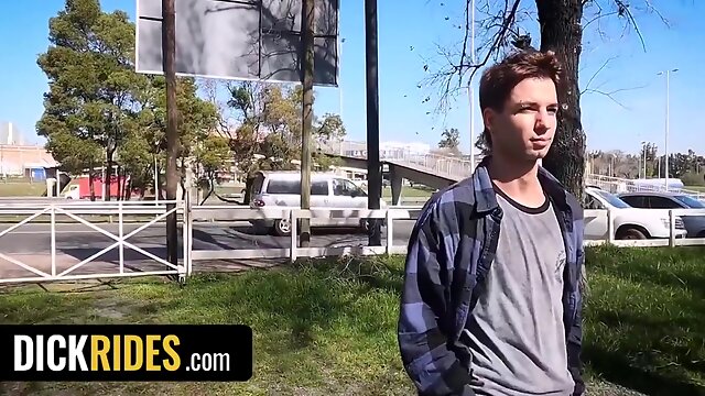 Lorenzo & Victorino Meet By Accident & End Up Having A Fuck Session In The Middle Of Nowhere