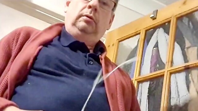 Spurting Cum Gay