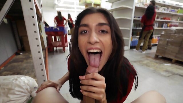 Insolent teen filmed sucking dick at the store and swallowing