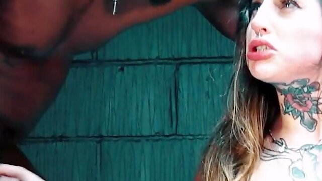 Tangled in temptation with Dia