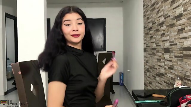 Attractive stepsister shows him to fuck in a Hispanic stepporn movie