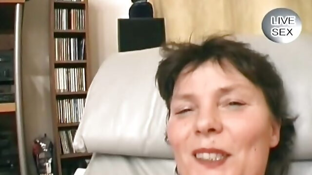 Fat German woman gets her muff dildoed before getting a facial