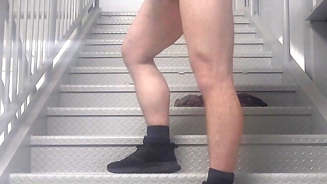 Gay Wichsen Solo Öffentlich