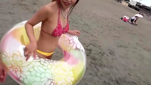 02530,A woman panting in full lewdness