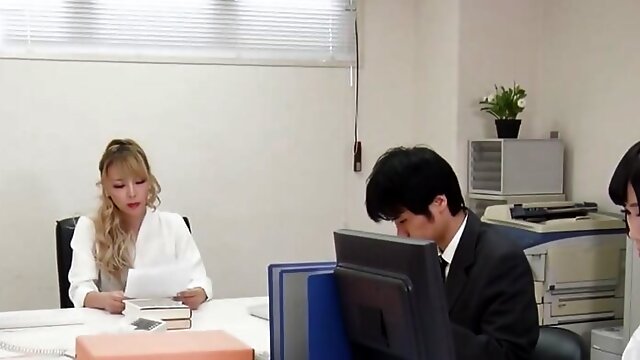 Japanese Boss, Office Facesitting, Female Boss