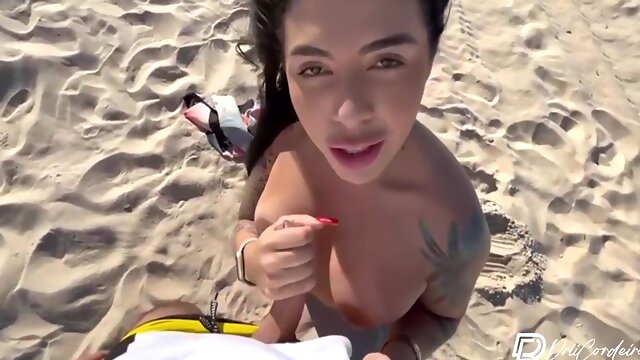 Gostosa Safada Encontrou Fa Na Praia E Fez Sexo Ao Ar Livre Sem Camisinha, Video Amador! 6 Min - Drii Cordeiro And Rafael Braga