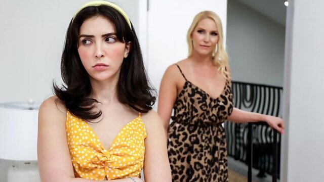 Mysterious Vanessa Cage and Jane Wilde - double blowjob movie - Bad Milfs