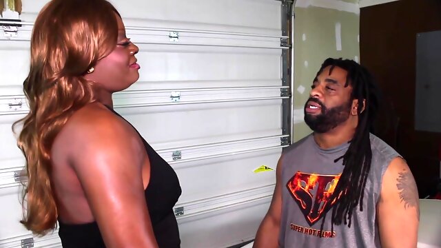 Hd- Ebony Milf Get Her Wet Pussy Pounded In The Garage