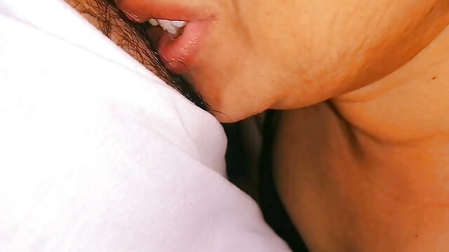 Kissing, Bisexual, Sri Lankan