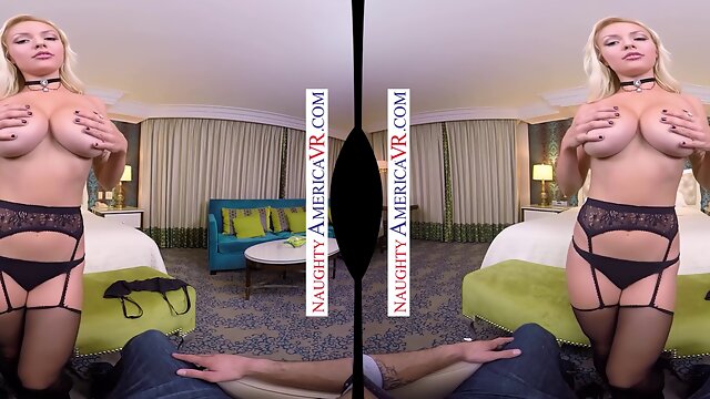 Kylie Page in VR: Experience the ultimate Porn Star Experience with her big tits & lingerie