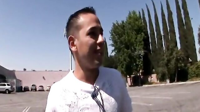 Missys facialised action