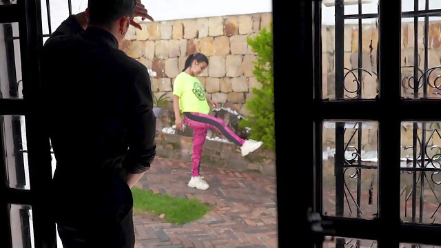 Outdoor dicking with a hot chick and her man - Lola Canales