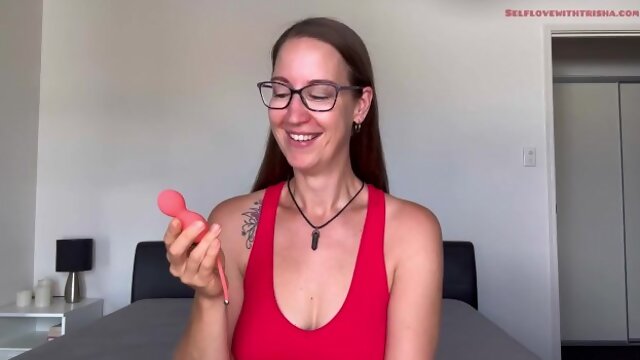 We-vibe Bloom vibrator SFW review