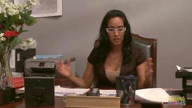 Secretary with big boobs banging with her boss in the office